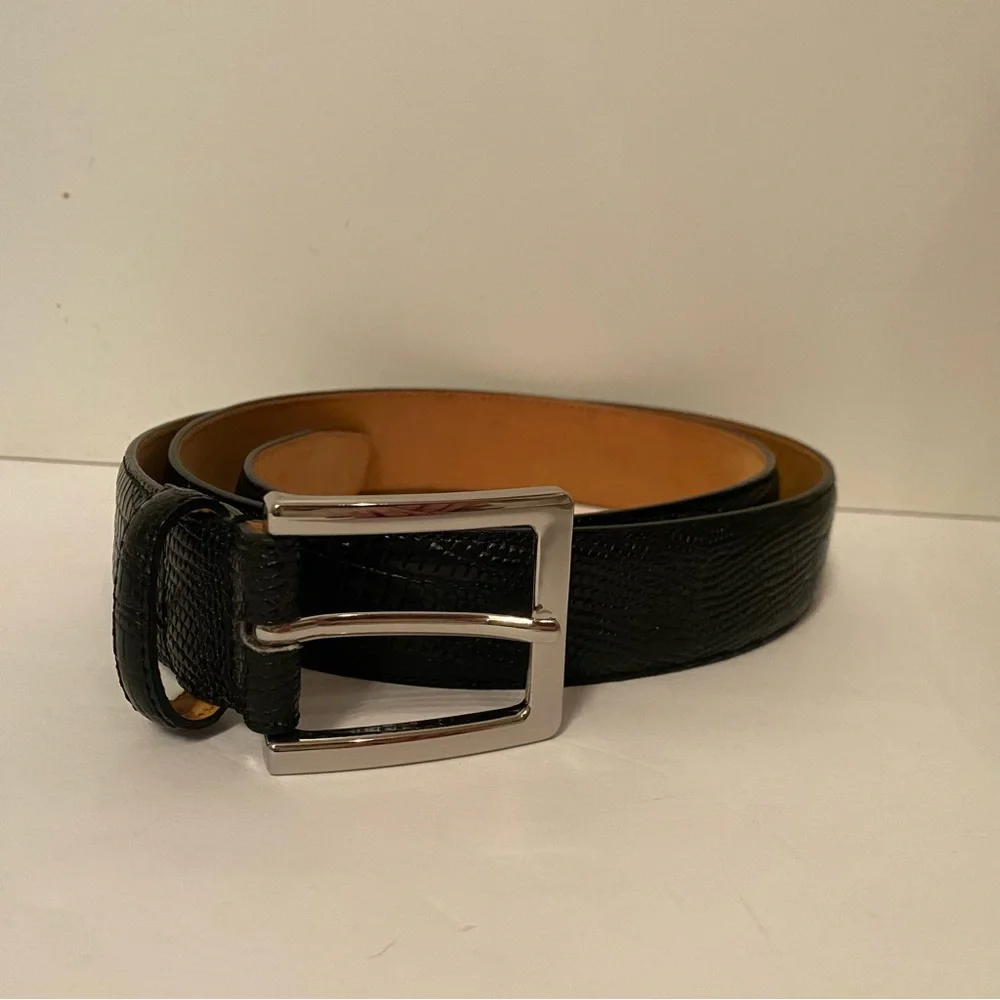 SAKS FIFTH AVENUE BELT HANDMADE ITALY BLACK LEATHER TEXTURED SILVER BUCKLE 38